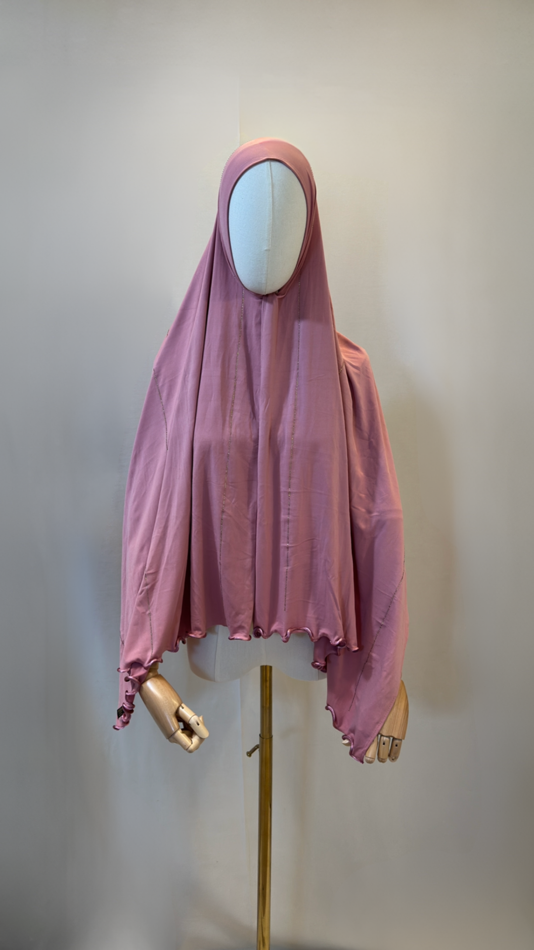 Premium Jersey Hijab mit Steinen und Wellen
