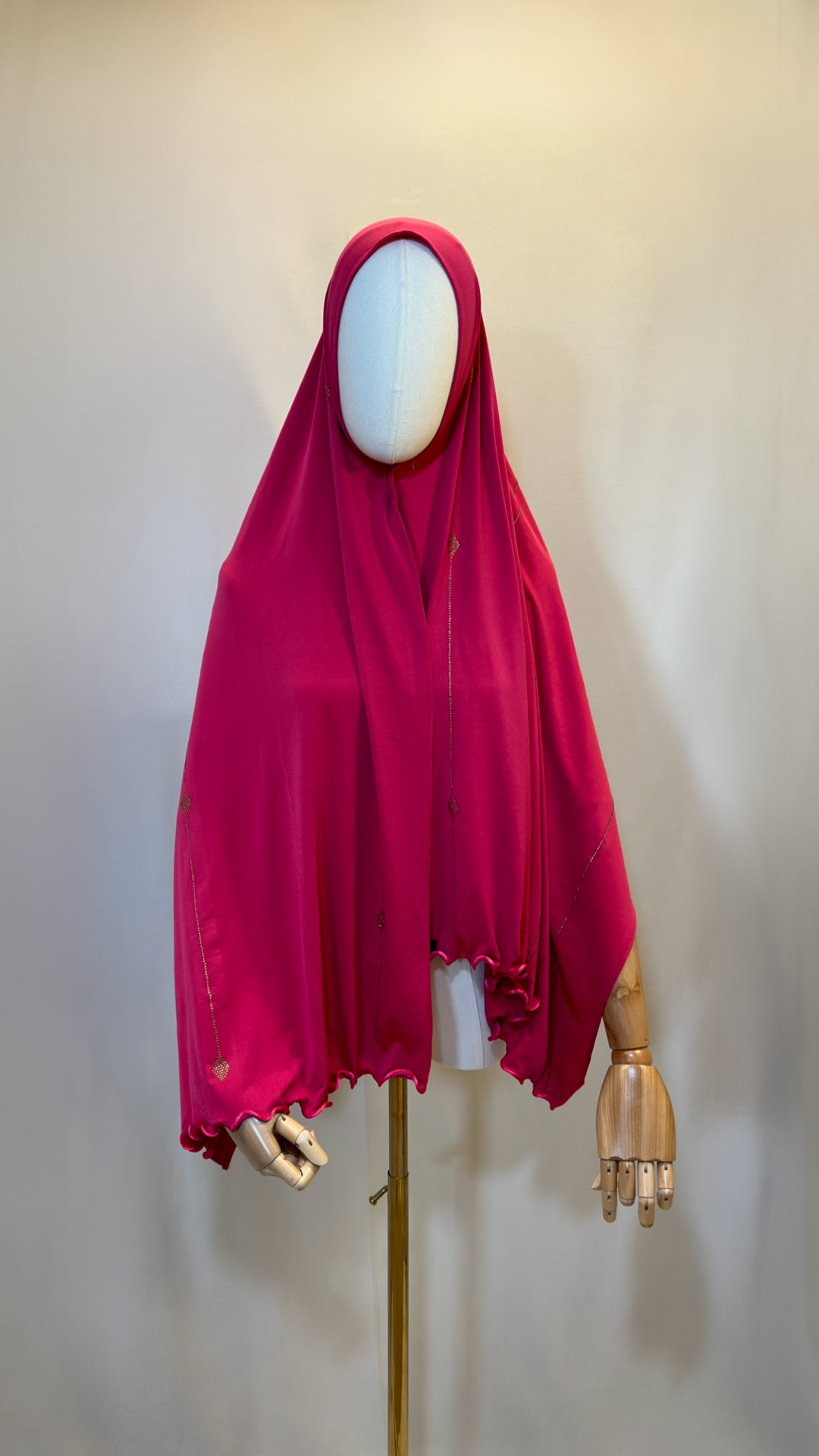 Premium Jersey Hijab mit Steinen und Wellen