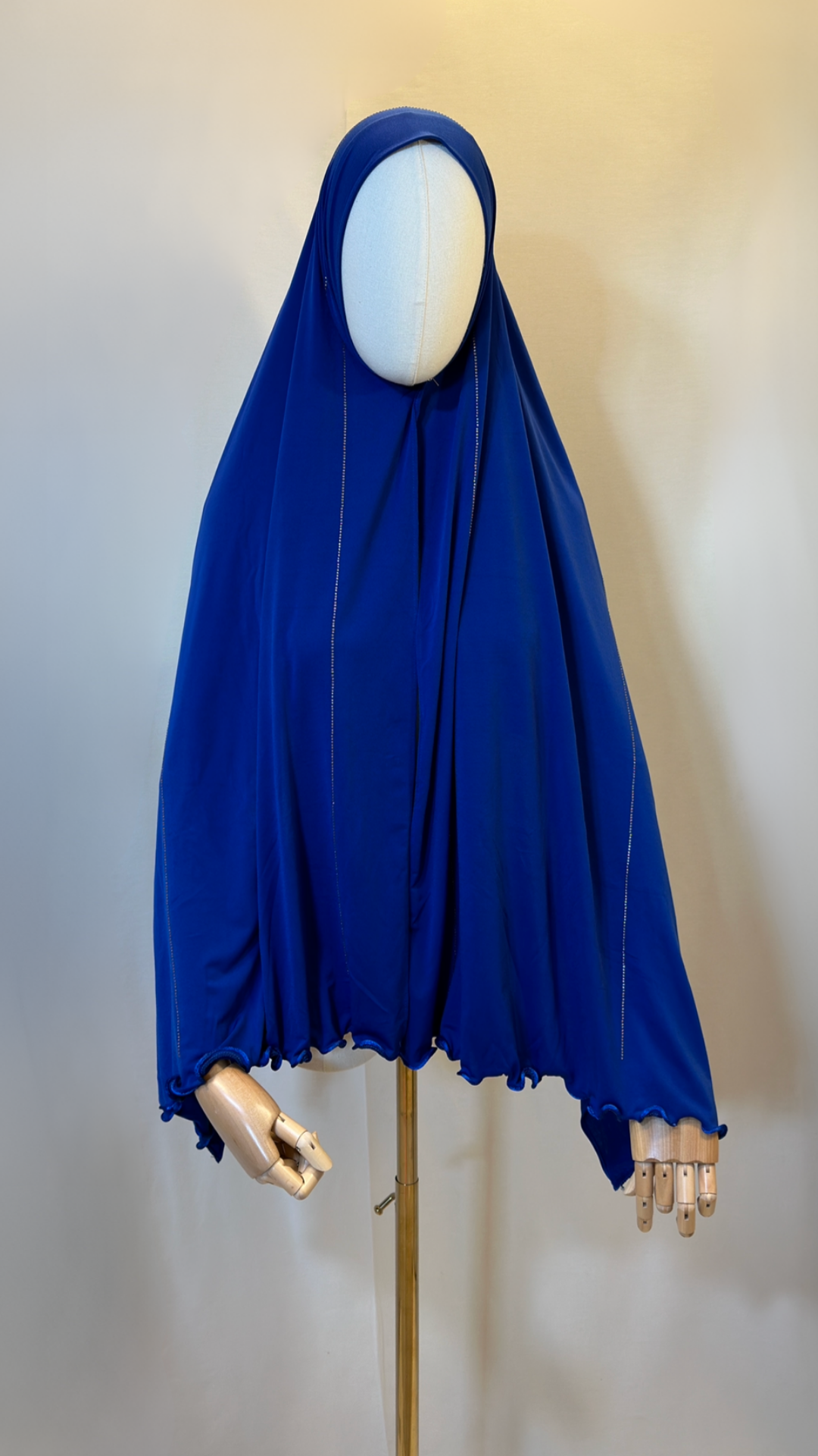 Premium Jersey Hijab mit Steinen und Wellen