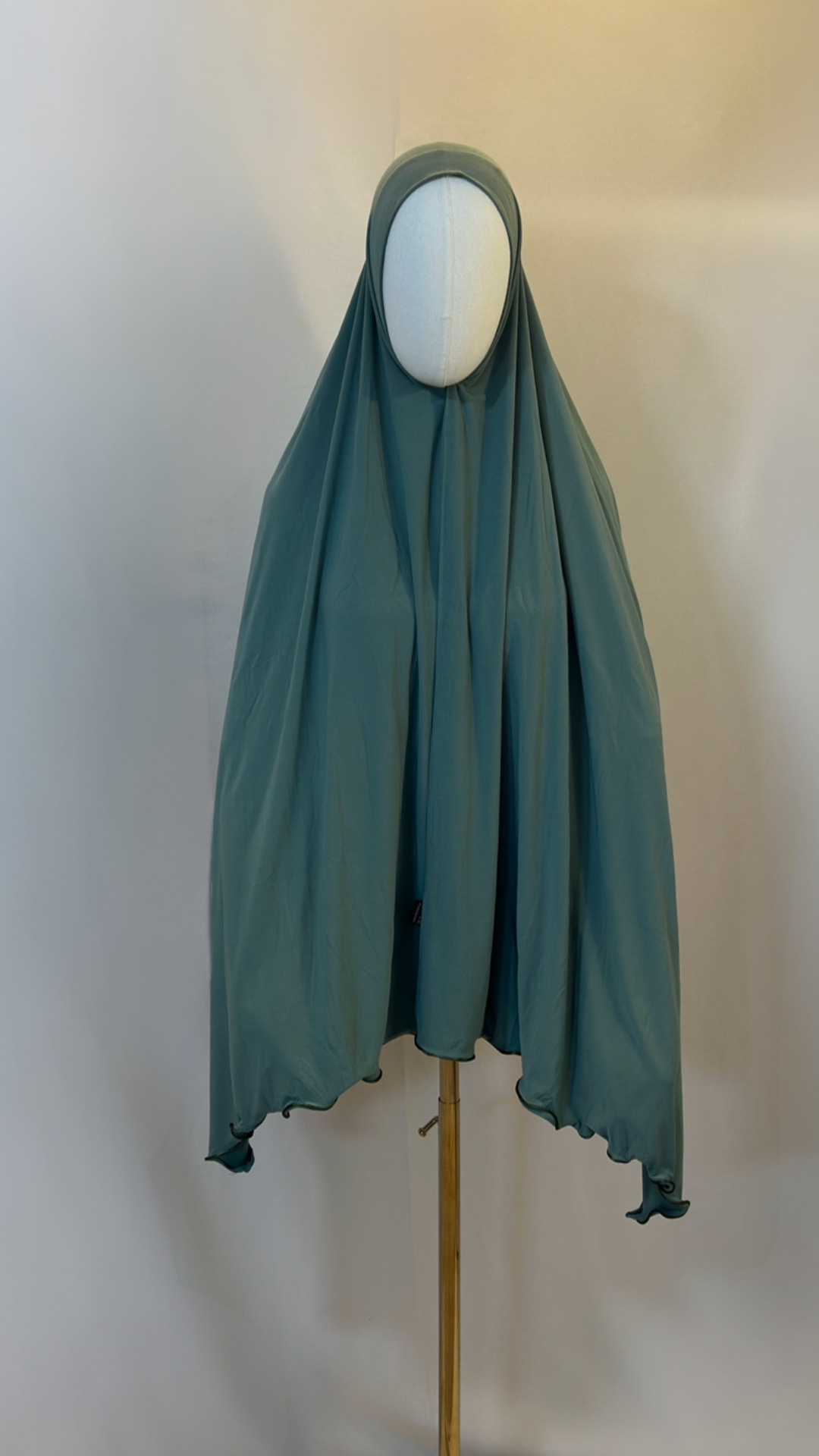 Premium Jersey Hijab mit Wellen