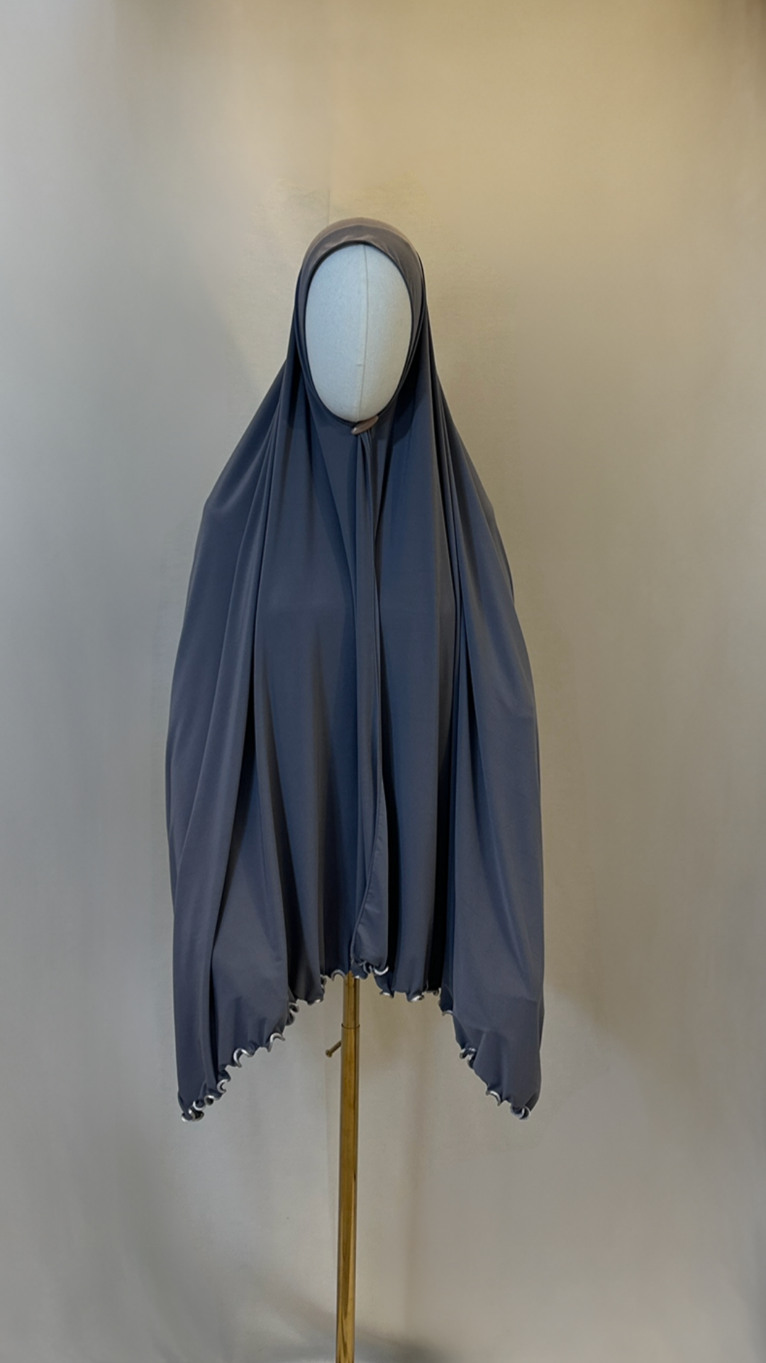 Premium Jersey Hijab mit Wellen